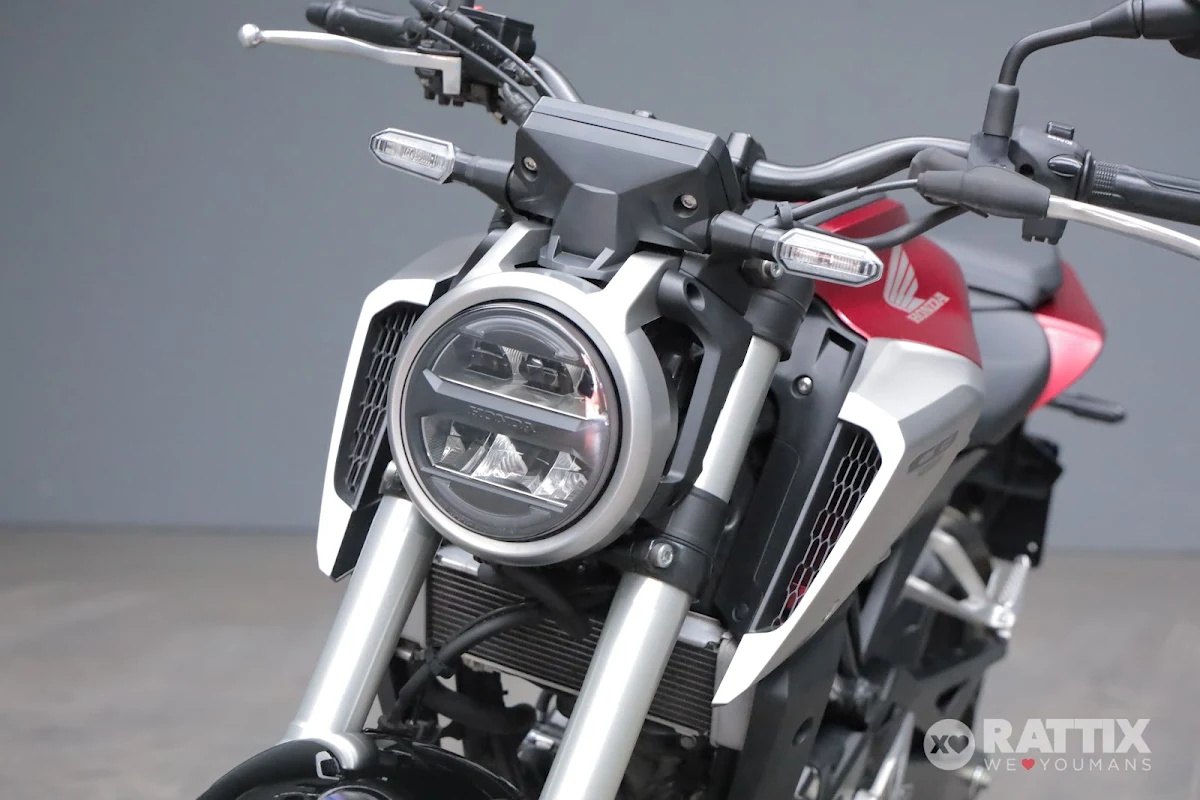 HONDA CB 125 R