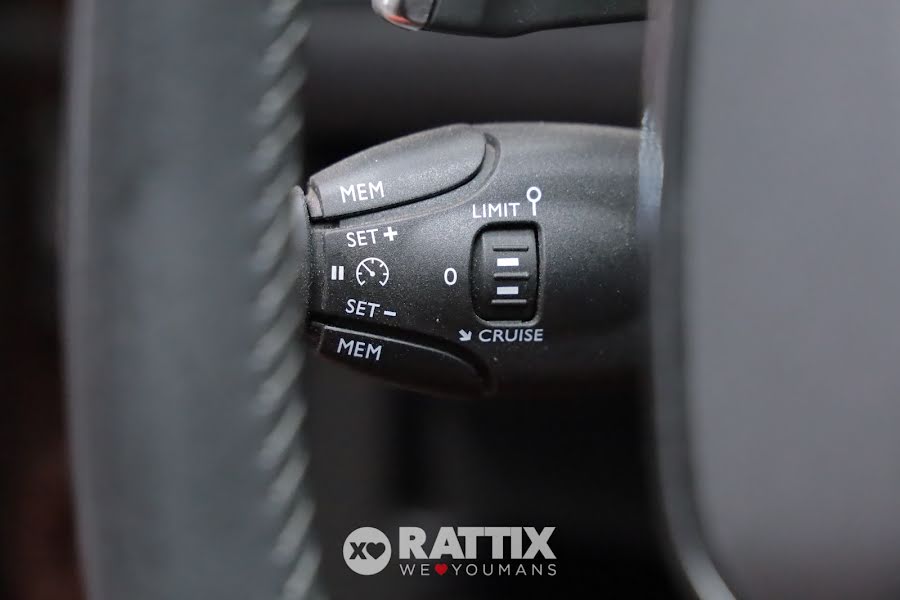 Peugeot 2008 1.2 Puretech 130CV Active Pack EAT8 Orange Fusion  Aziendale foto 16