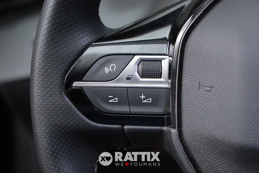 Peugeot 208 1.2 Puretech 100CV GT Nero Perla  Aziendale foto 11