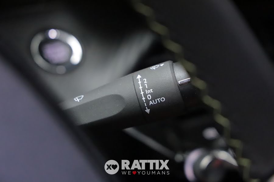 Peugeot 208 1.2 Puretech 100CV GT Nero Perla  Aziendale foto 14