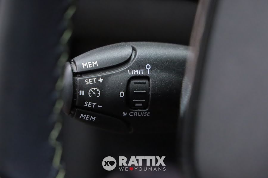 Peugeot 208 1.2 Puretech 100CV GT Nero Perla  Aziendale foto 15