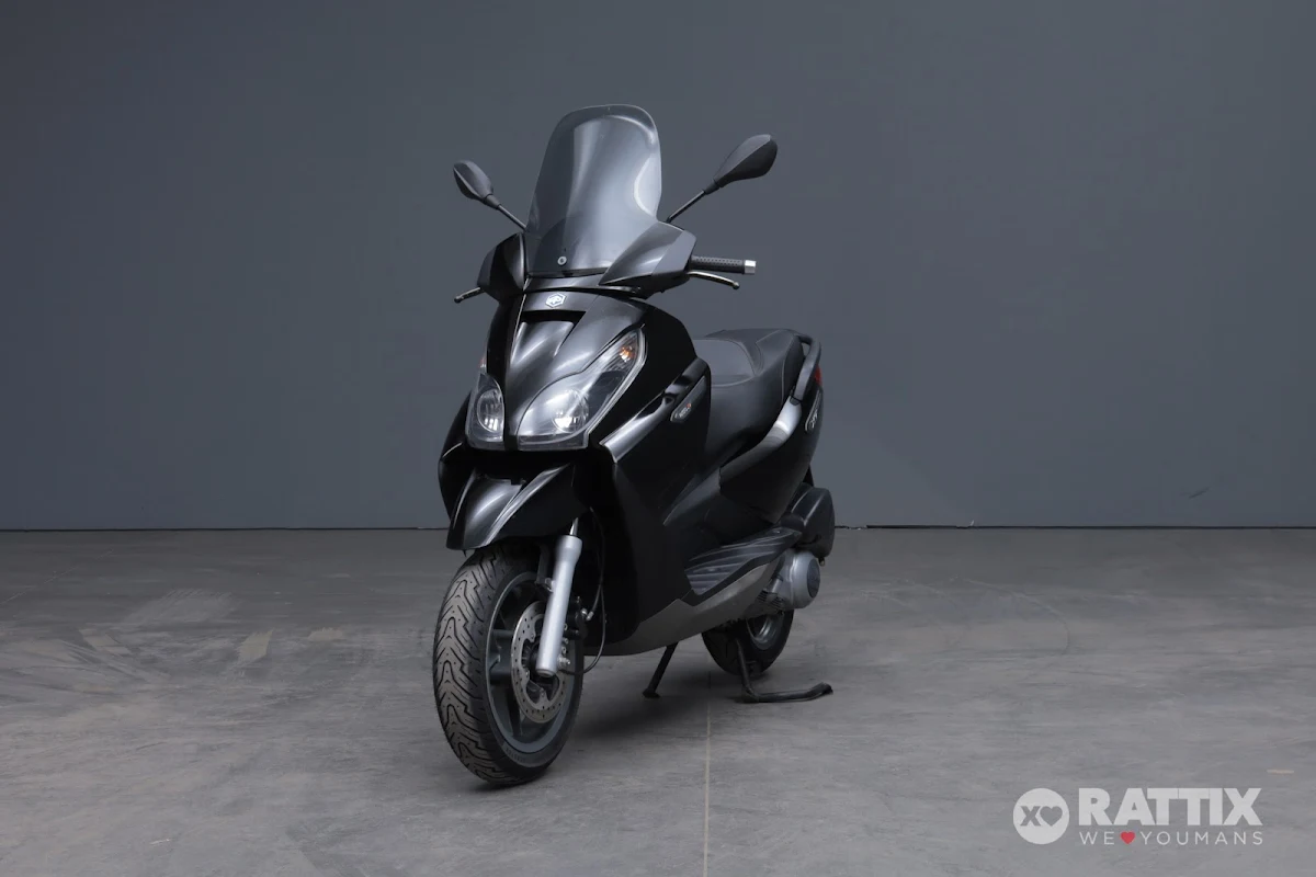 PIAGGIO X7  250 ie