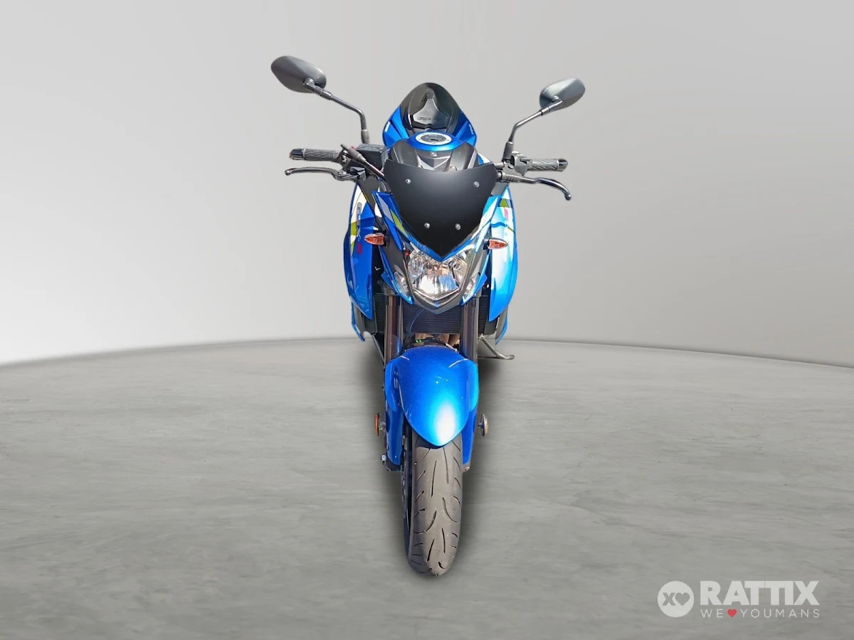 SUZUKI GSX 750 