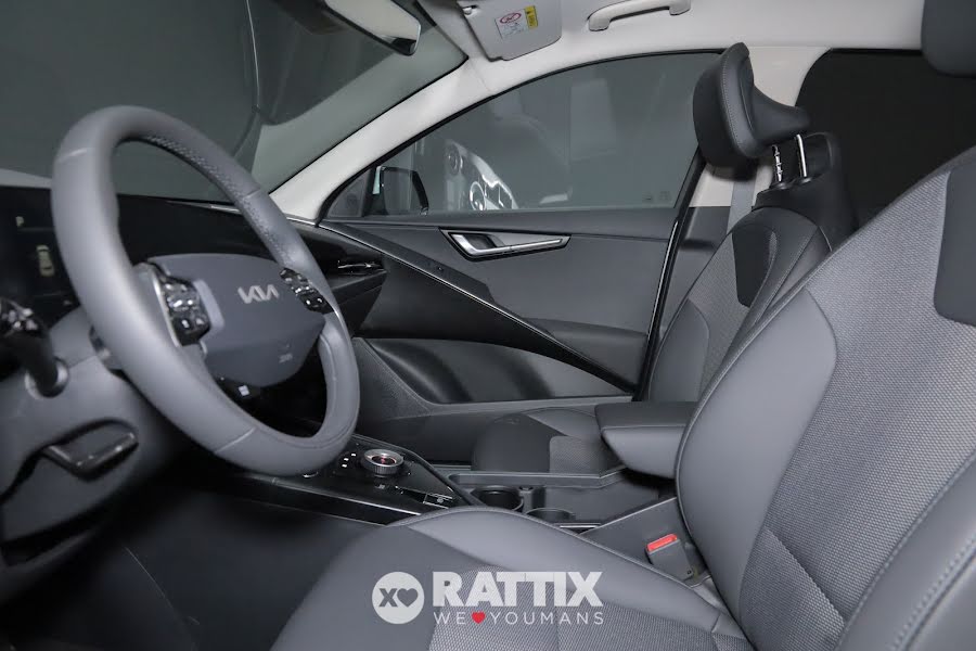 Kia Niro 1.6 GDI HEV 129CV Style DCT6 STEEL GREY  Km 0 foto 9