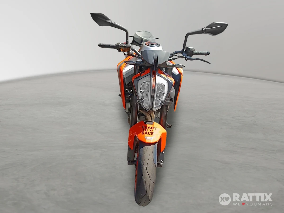 KTM Duke   790 Orange