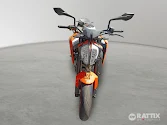 KTM Duke   790 Orange
