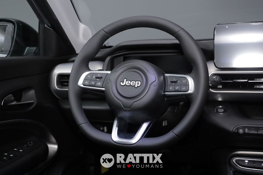 Jeep Avenger 1.2 Turbo e-Hybrid 110CV Summit EDCT6 Grigio Granite  Nuovo foto 9