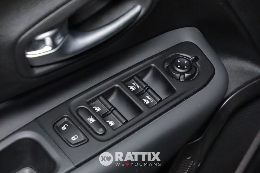 Jeep Renegade 1.3 T4 150CV Limited DDCT Nero   Aziendale foto 23