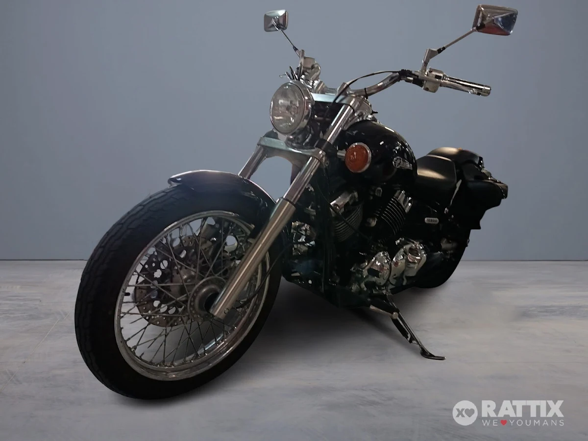 YAMAHA XVS  650 Drag Star