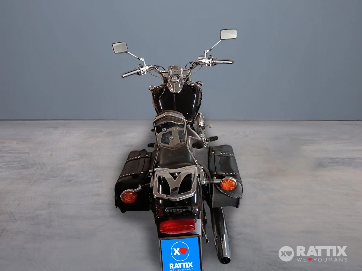 YAMAHA XVS  650 Drag Star