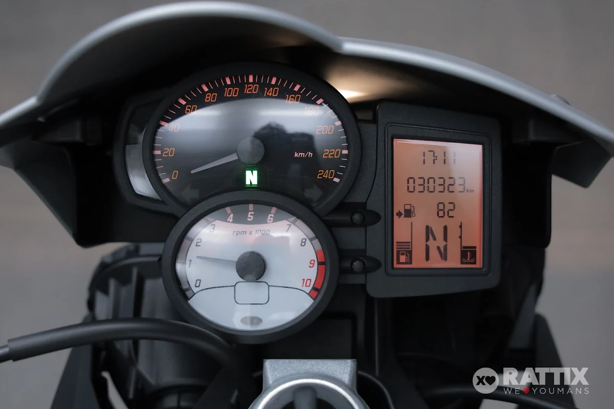 BMW F 800  R