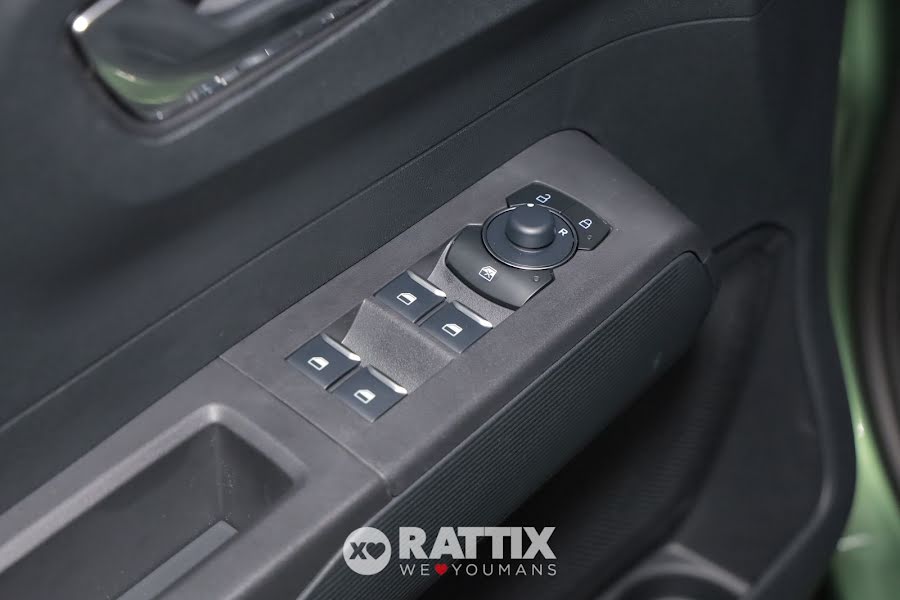 Ford Tourneo Courier Tourneo Courier II 1.0 ecoboost 125cv Titanium Bursting Green  Nuovo foto 32