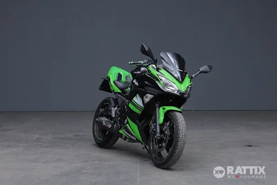 Foto KAWASAKI Ninja 650 