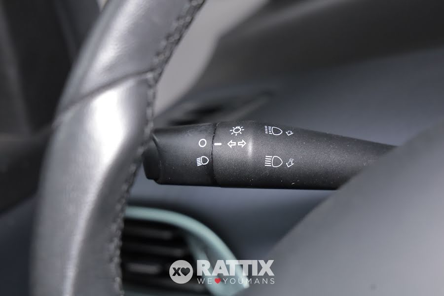 Lancia Ypsilon 1.0 Firefly Hybrid 70CV Platino  Nero Vulcano  Aziendale foto 13