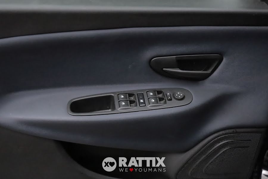 Lancia Ypsilon 1.0 Firefly Hybrid 70CV Platino  Nero Vulcano  Aziendale foto 21