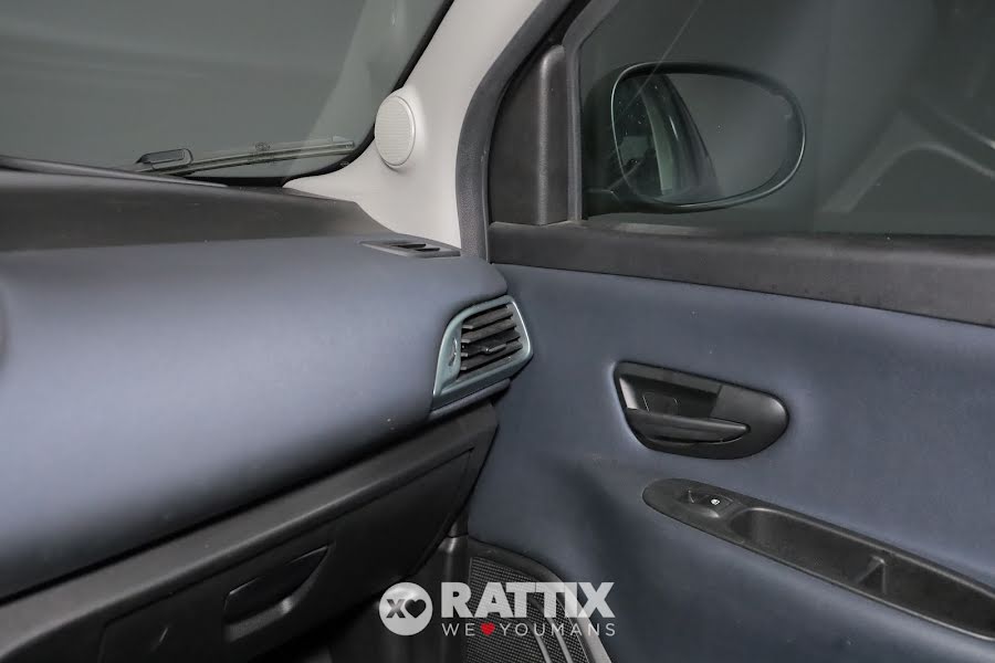 Lancia Ypsilon 1.0 Firefly Hybrid 70CV Platino  Nero Vulcano  Aziendale foto 23