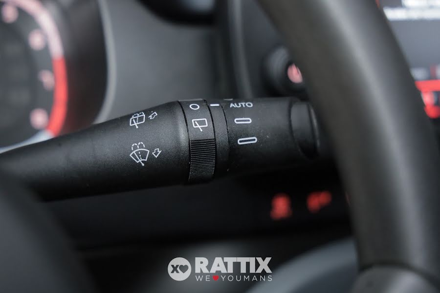 Fiat Panda 1.0 Firefly Hybrid 70CV Cross 5p.ti Rosso Passione  Aziendale foto 14