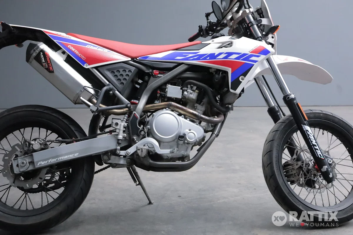 FANTIC MOTOR Motard 125 4T Competizione