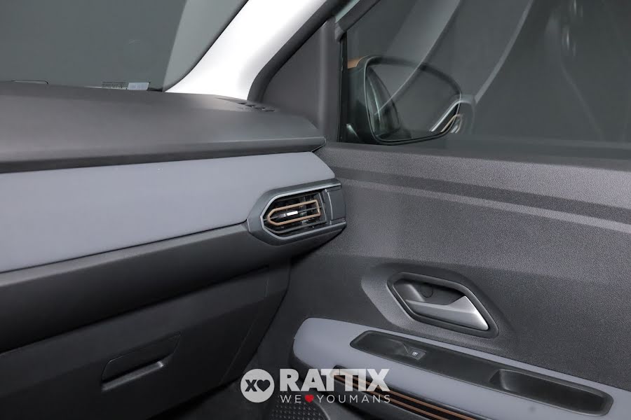 Dacia Sandero Stepway 1.0 TCE Eco-g 100CV Extreme  Verde Lichen Kaki  Nuovo foto 31