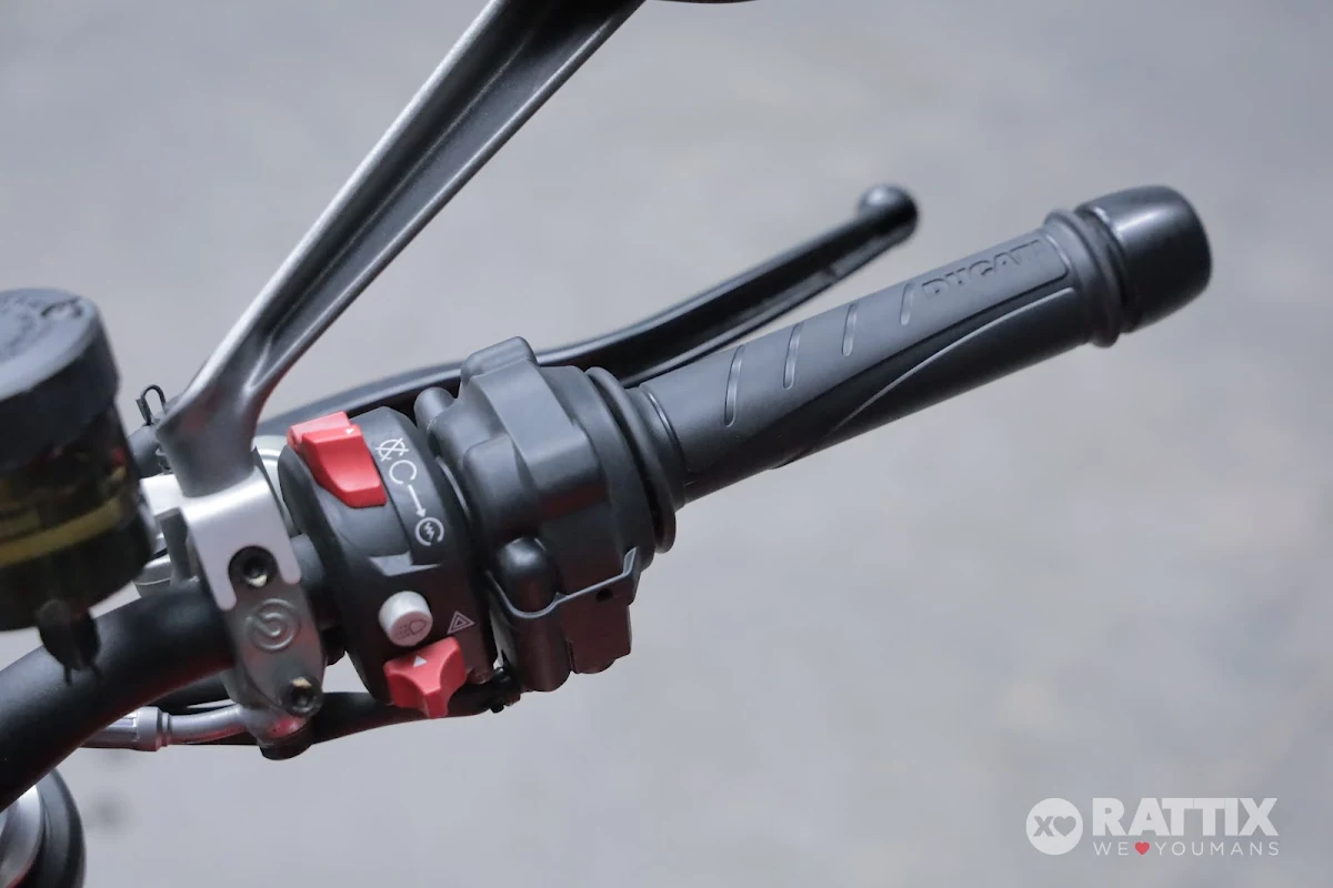 DUCATI Monster 937 Dark Stealth my21