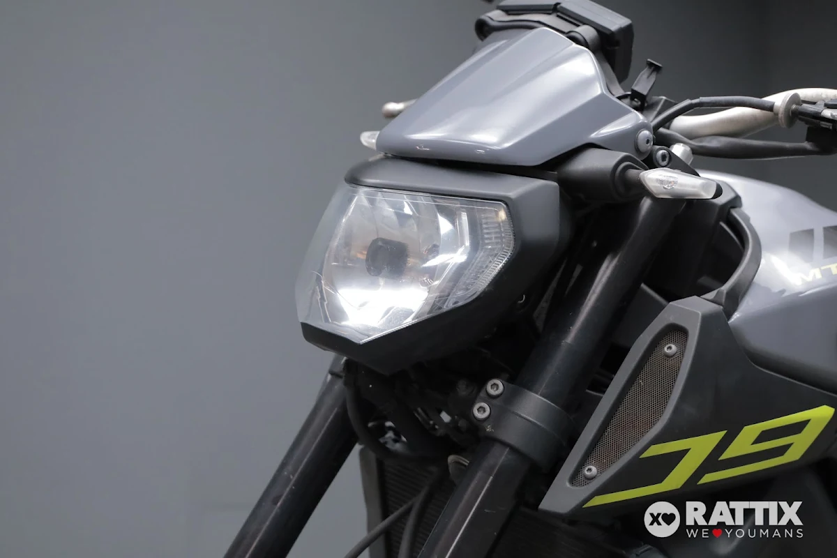 YAMAHA MT-09 850 Abs my17