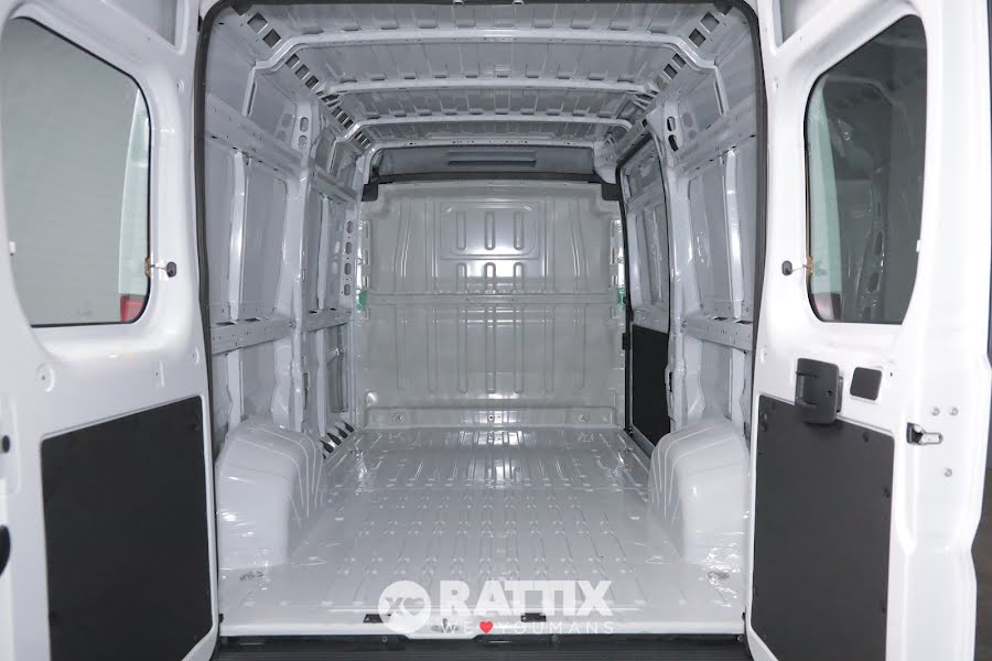 Peugeot Boxer 333 2.2 BlueHDI 120CV L2H2 (IVA ESCLUSA) bianco icy  Km 0 foto 6