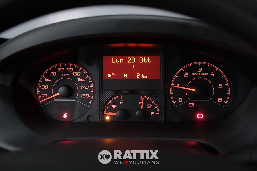 Peugeot Boxer 333 2.2 BlueHDI 120CV L2H2 (IVA ESCLUSA) bianco icy  Km 0 foto 14