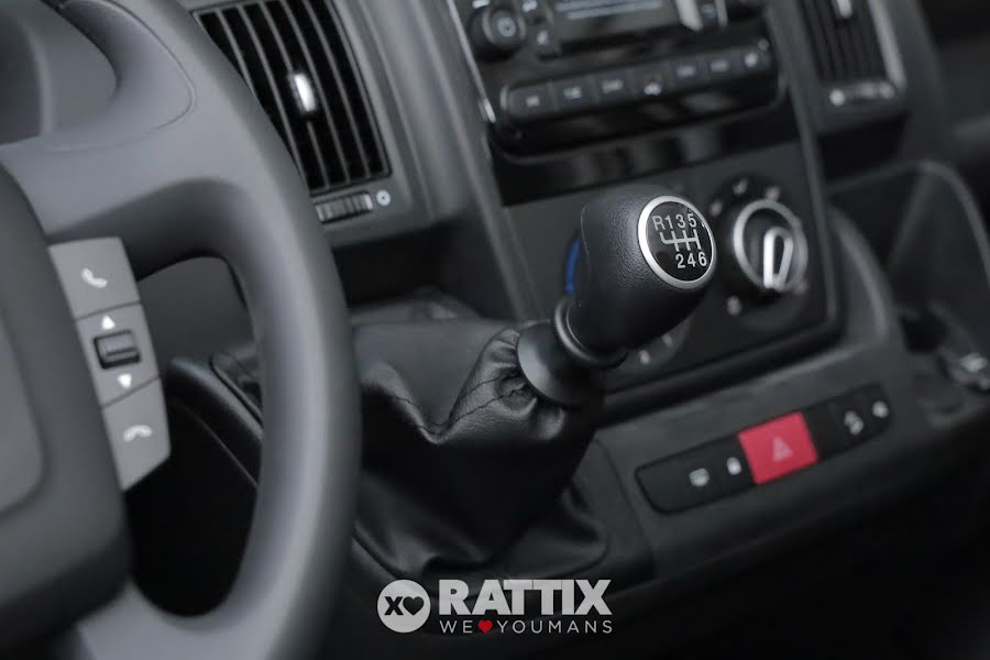 Peugeot Boxer 333 2.2 BlueHDI 120CV L2H2 (IVA ESCLUSA) bianco icy  Km 0 foto 17