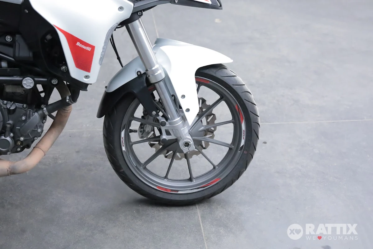 BENELLI TRK 251 Trk E5