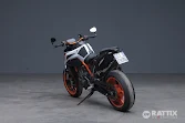 KTM 890 Duke R my21