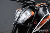 KTM 890 Duke R my21
