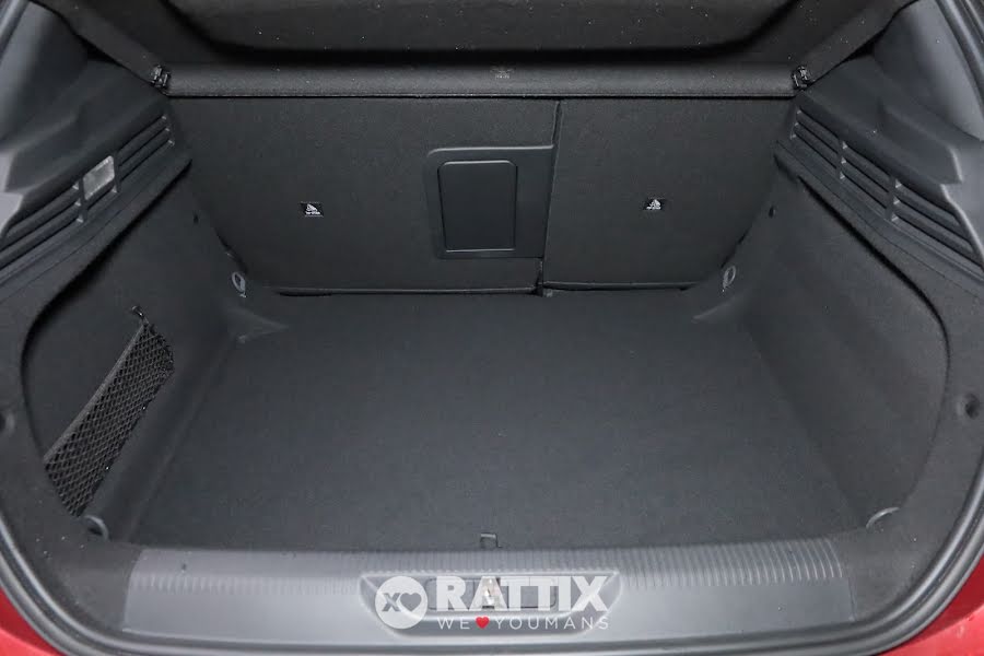 Peugeot 308 1.5 BlueHDI 130CV Allure EAT8 Rosso Elixir  Km 0 foto 6