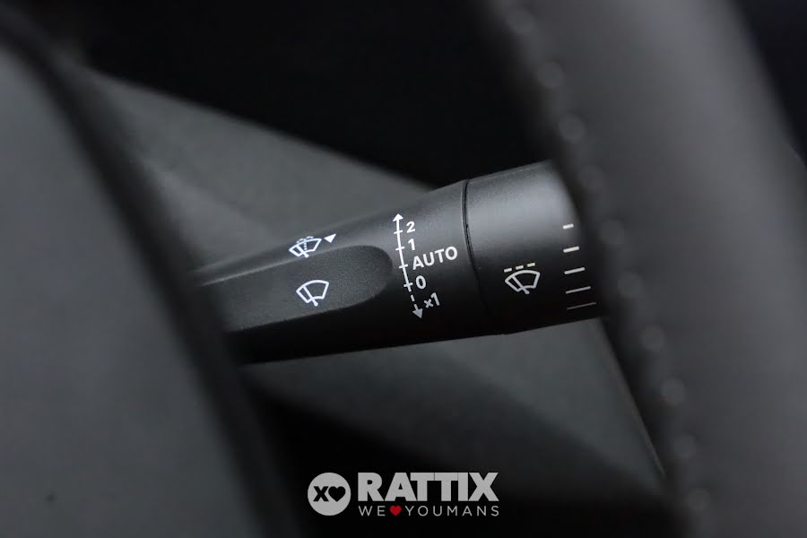 Peugeot 308 1.5 BlueHDI 130CV Allure EAT8 Rosso Elixir  Km 0 foto 13