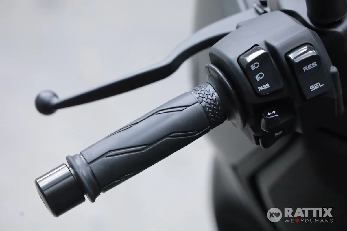 YAMAHA X-Max 300 Abs my25