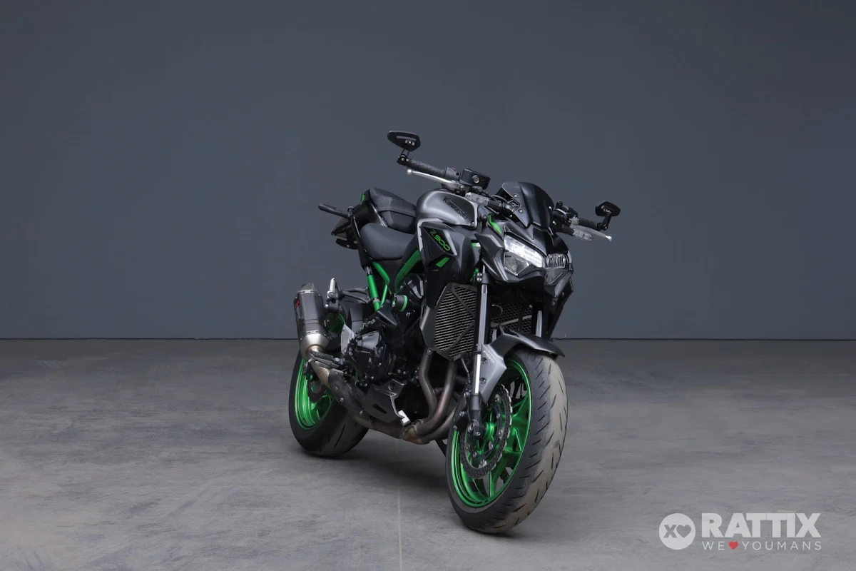 KAWASAKI Z 900 Performance Metallic Spark Black
