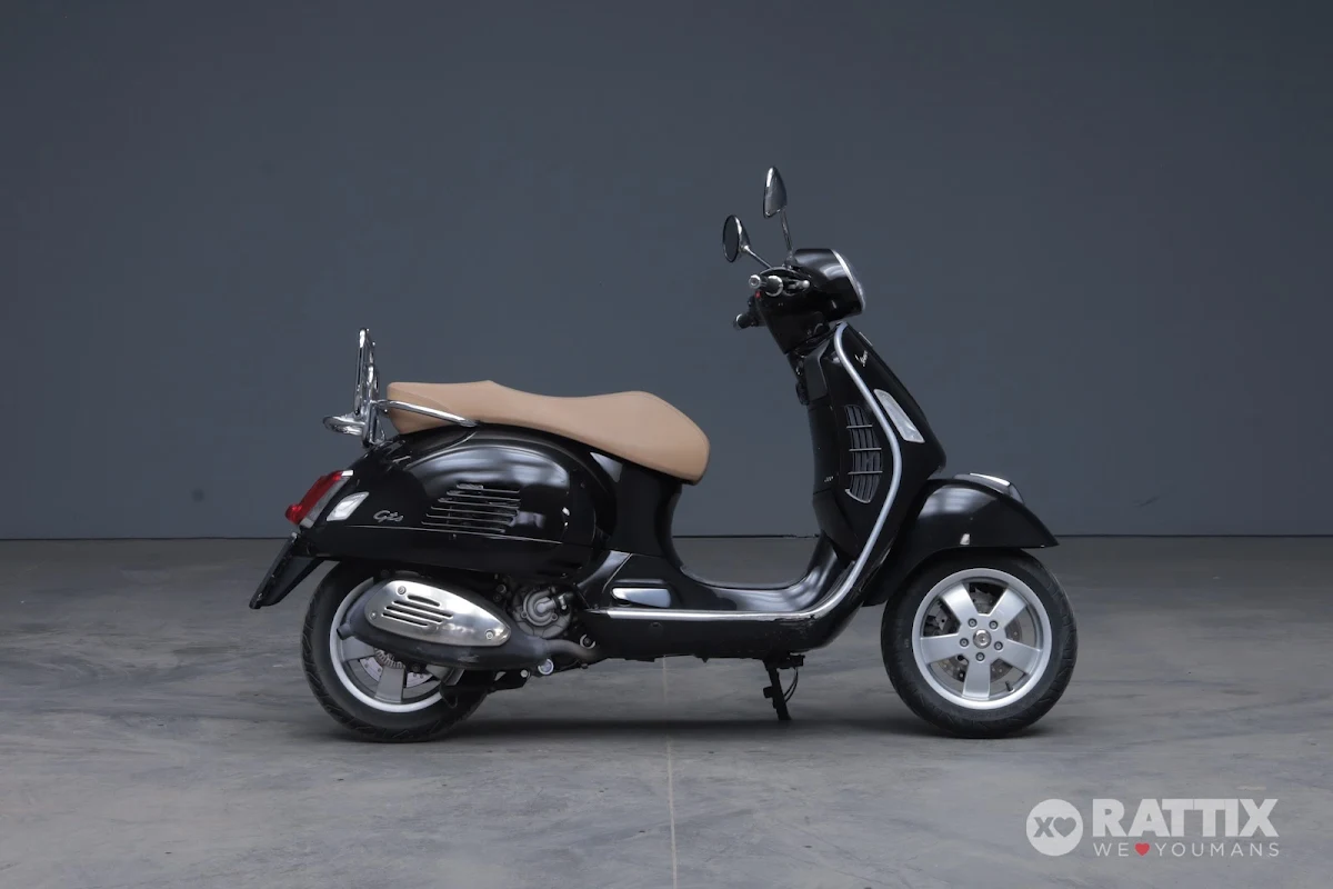 VESPA Vespa GTS 300 Super Abs my16