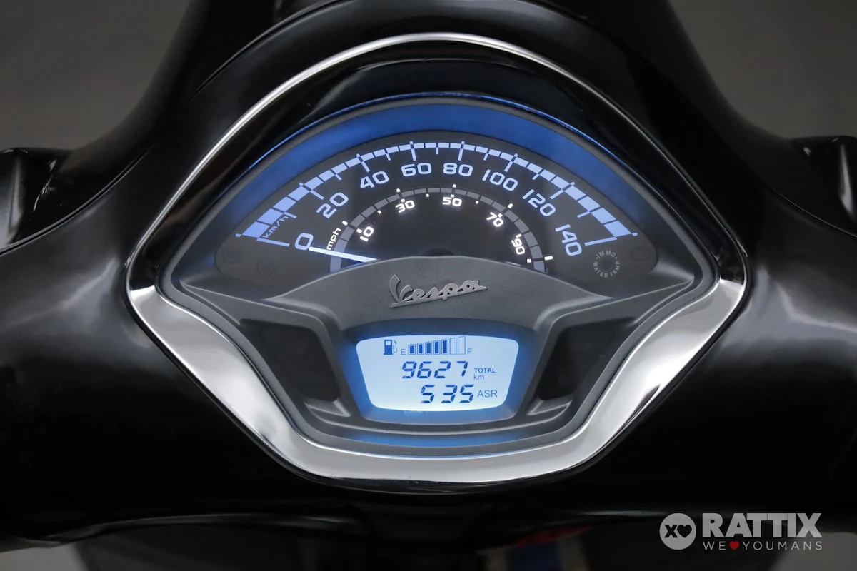 VESPA Vespa GTS 300 Super Abs my16