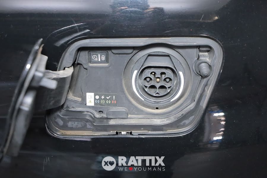 Peugeot 3008 1.6 Hybrid4 Phev 300CV GT Pack e-EAT8 + tetto apribile Nero Perla  Aziendale foto 5