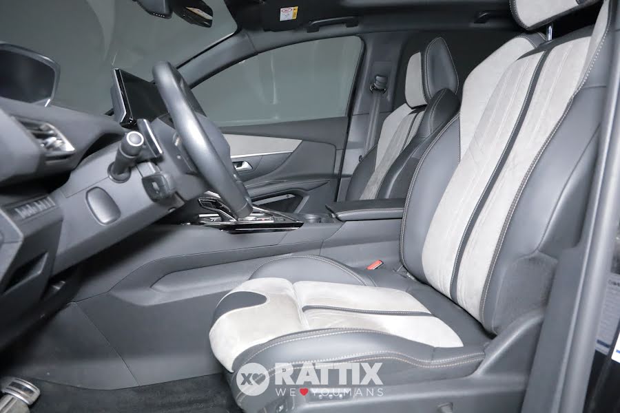 Peugeot 3008 1.6 Hybrid4 Phev 300CV GT Pack e-EAT8 + tetto apribile Nero Perla  Aziendale foto 10