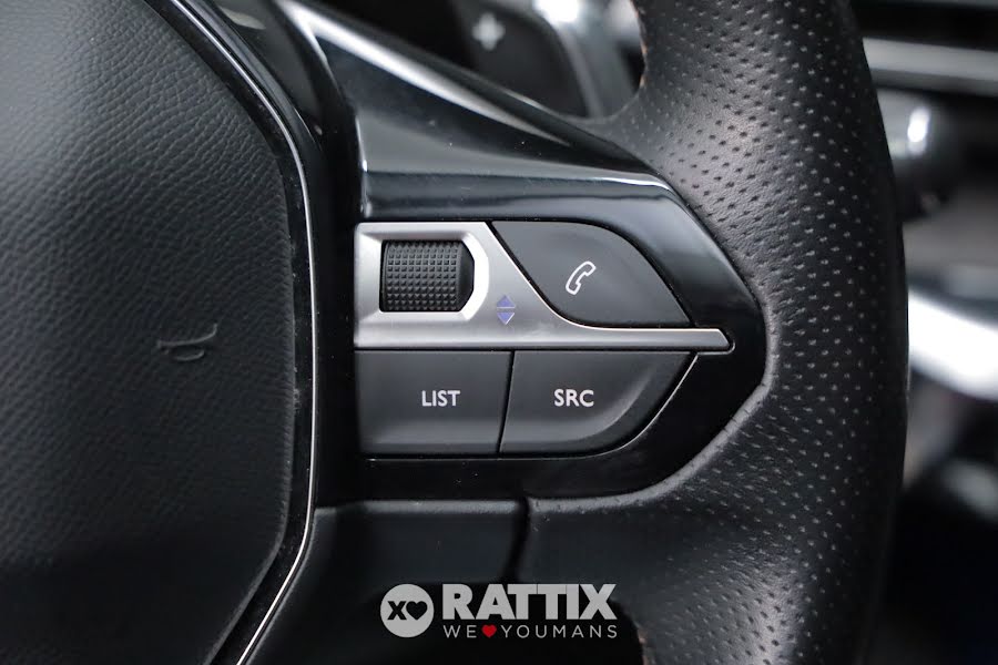 Peugeot 3008 1.6 Hybrid4 Phev 300CV GT Pack e-EAT8 + tetto apribile Nero Perla  Aziendale foto 14