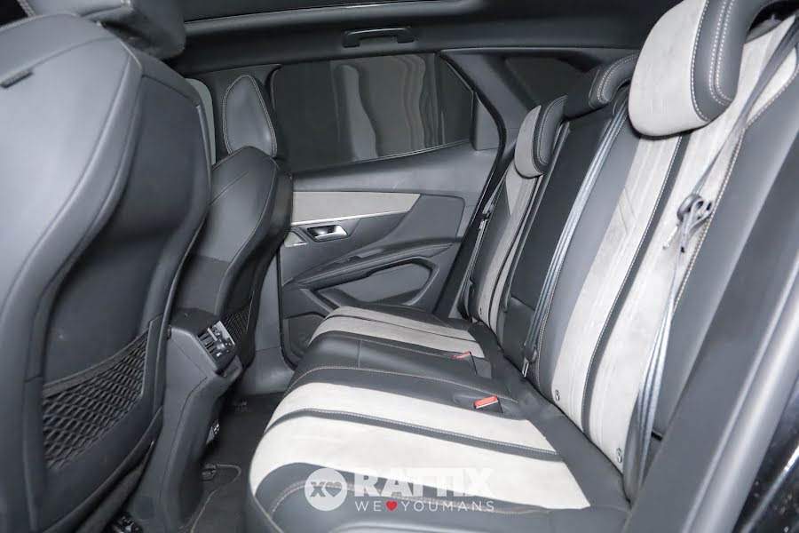 Peugeot 3008 1.6 Hybrid4 Phev 300CV GT Pack e-EAT8 + tetto apribile Nero Perla  Aziendale foto 35