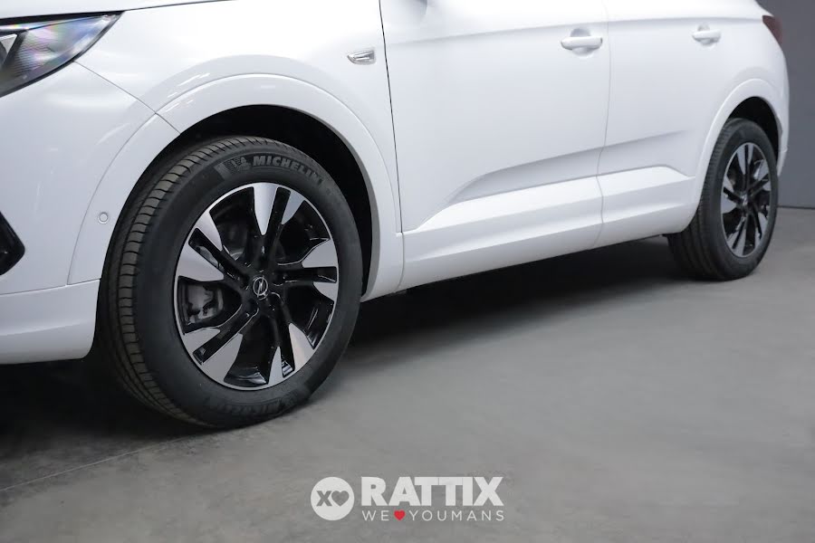 Opel Grandland 1.2 130CV Business Elegance at8 Artik White  Aziendale foto 4