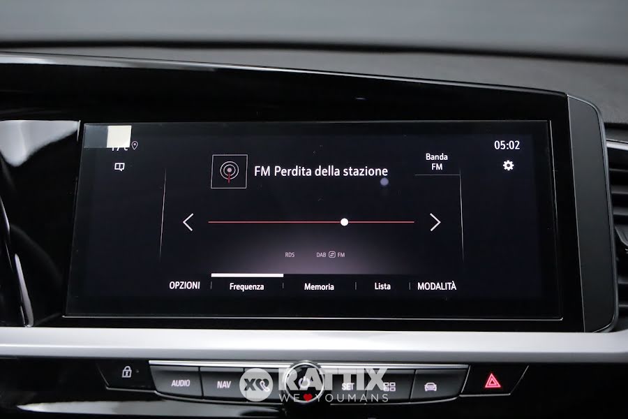 Opel Grandland 1.2 130CV Business Elegance at8 Artik White  Aziendale foto 17