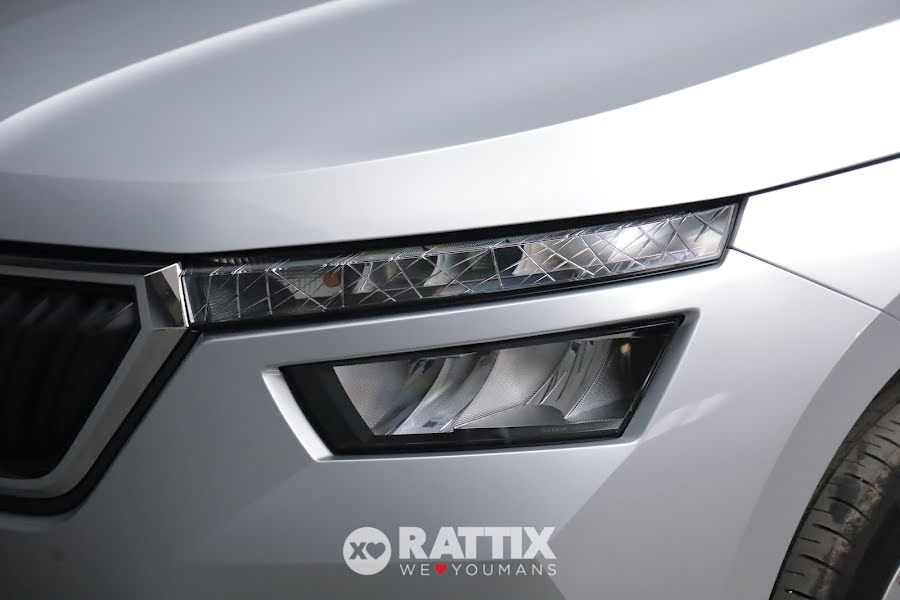 Skoda Kamiq 1.0 TSI 95CV Ambition  Argento Brillante  Usato foto 3