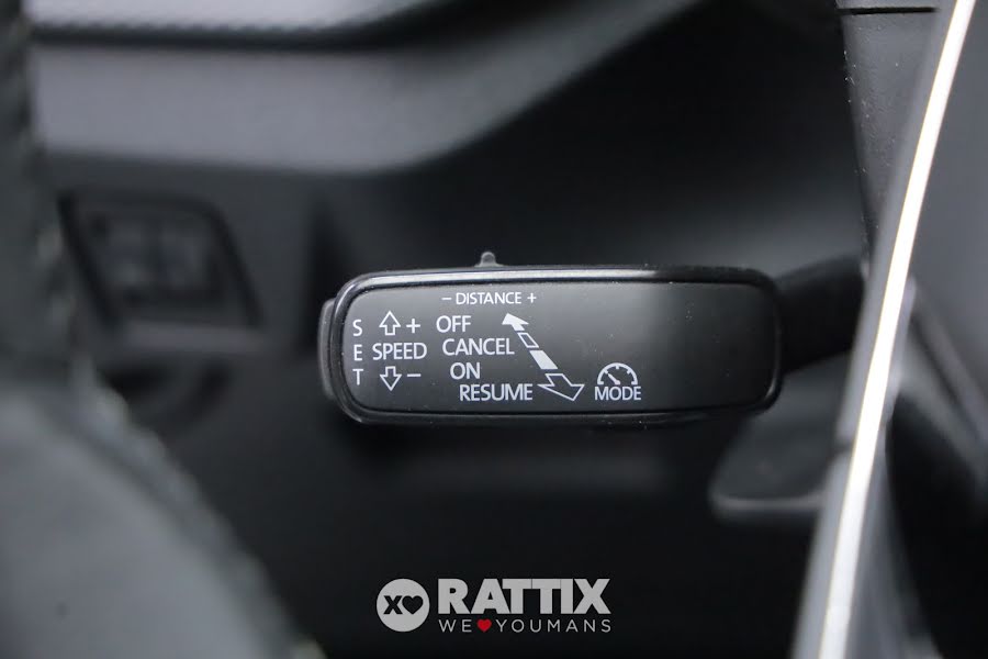 Skoda Kamiq 1.0 TSI 95CV Ambition  Argento Brillante  Usato foto 14