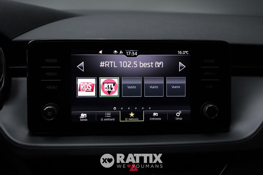 Skoda Kamiq 1.0 TSI 95CV Ambition  Argento Brillante  Usato foto 19