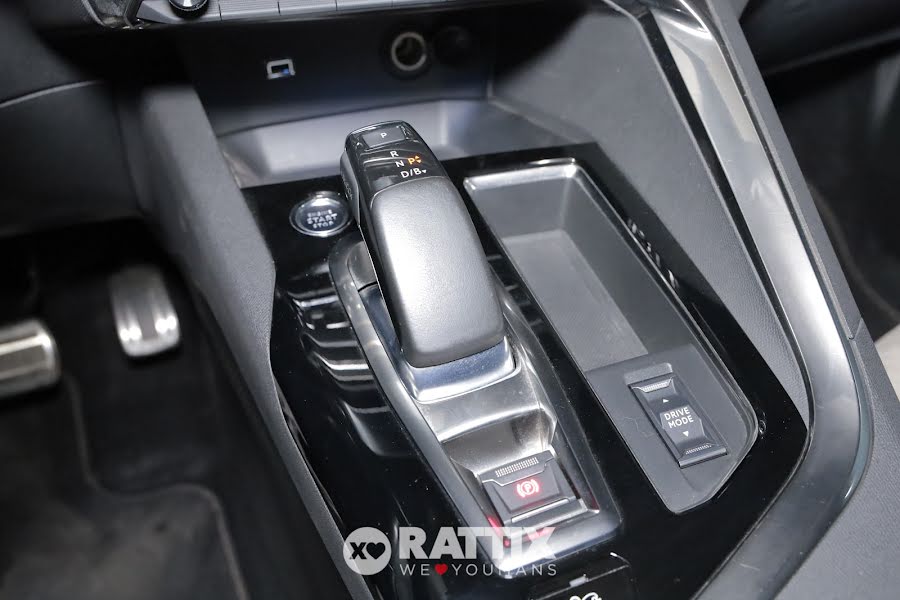 Peugeot 3008 1.6 Hybrid4 300CV GT Pack e-EAT8 Grigio Artense  Aziendale foto 31