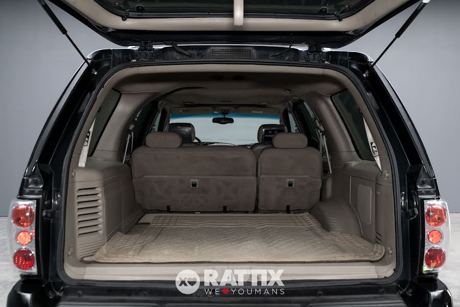 Lincoln Navigator 5.4 V8 GPL 300CV 4WD 7p.ti + barre portatutto Nero  Usato foto 6