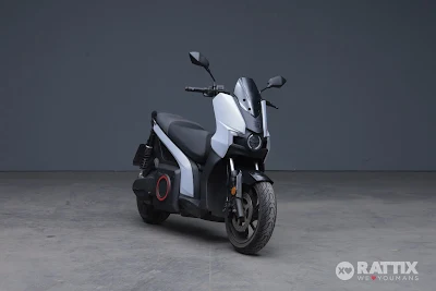 Foto SEAT MO eScooter 125 Bianco