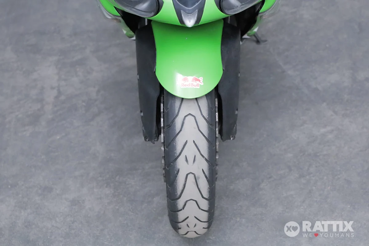 KAWASAKI Ninja ZX-6R Performance Edition my09